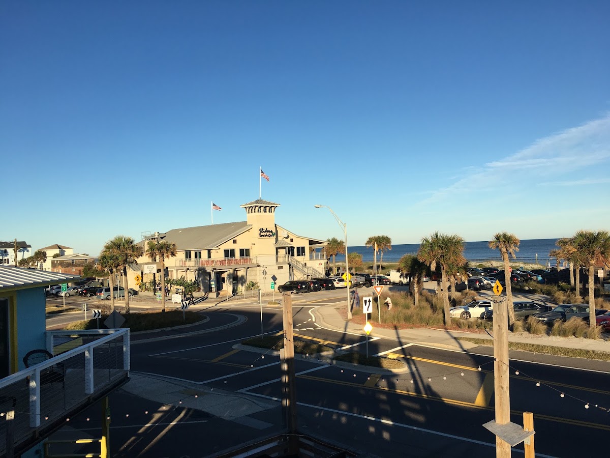 Hammerhead Beach Bar photo 4