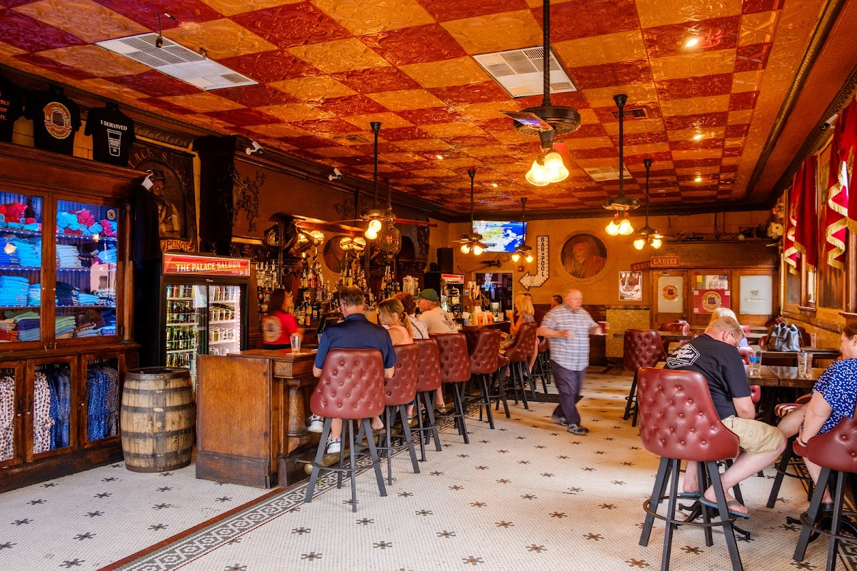 Palace Saloon photo 1