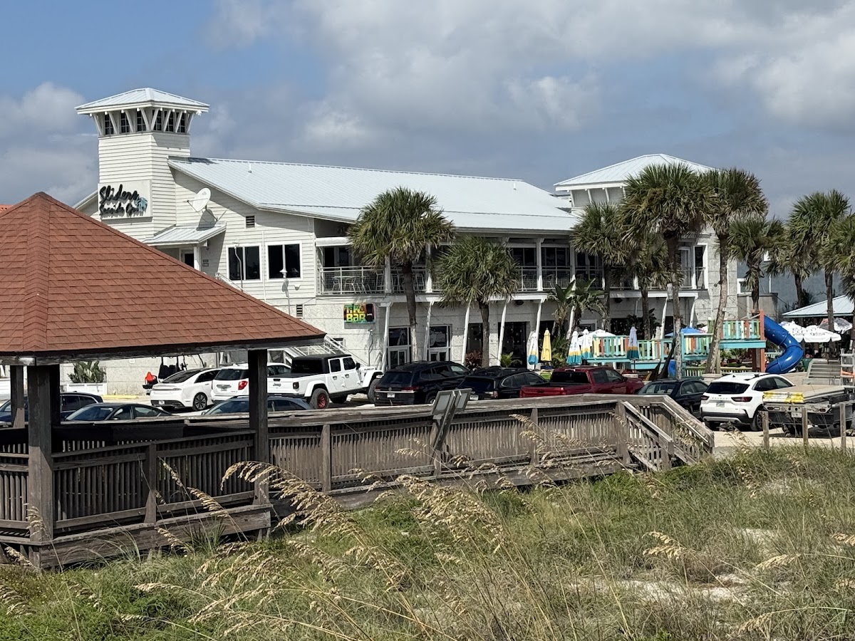 Sliders Seaside Grill photo 2