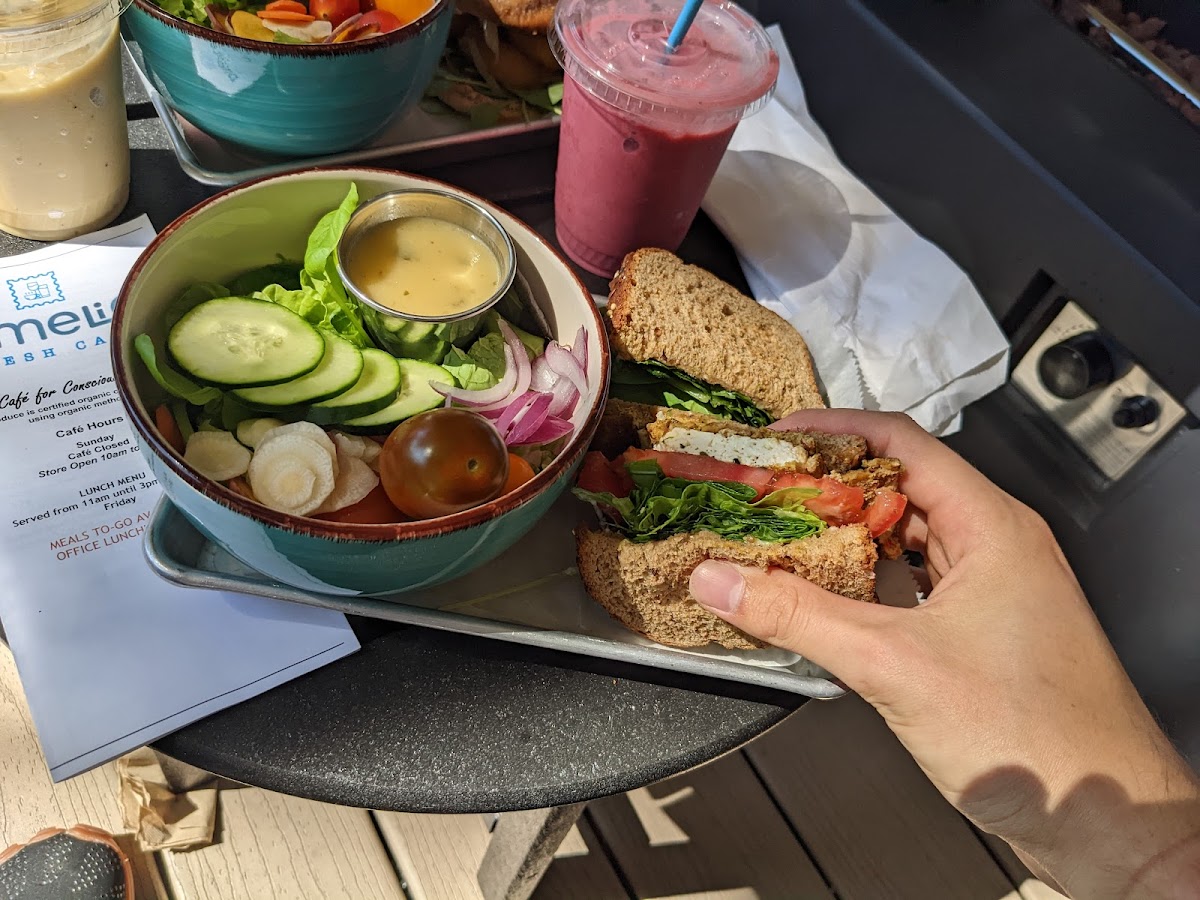 Amelia Fresh Café photo 6