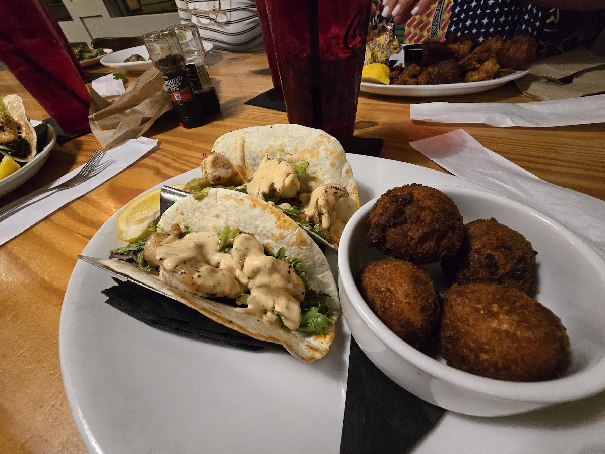 Down Under Restaurant photo 3