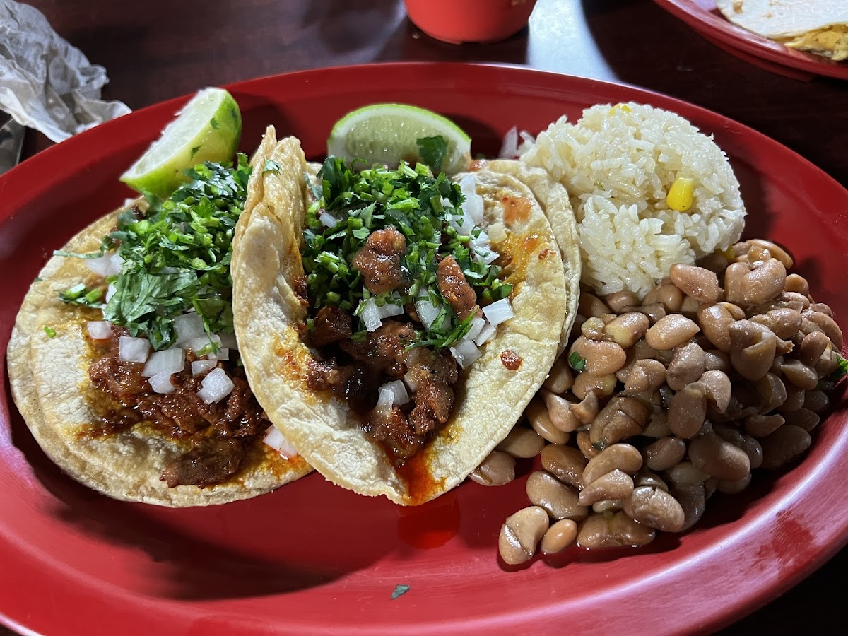 La Sureña Restaurant & Store photo 3