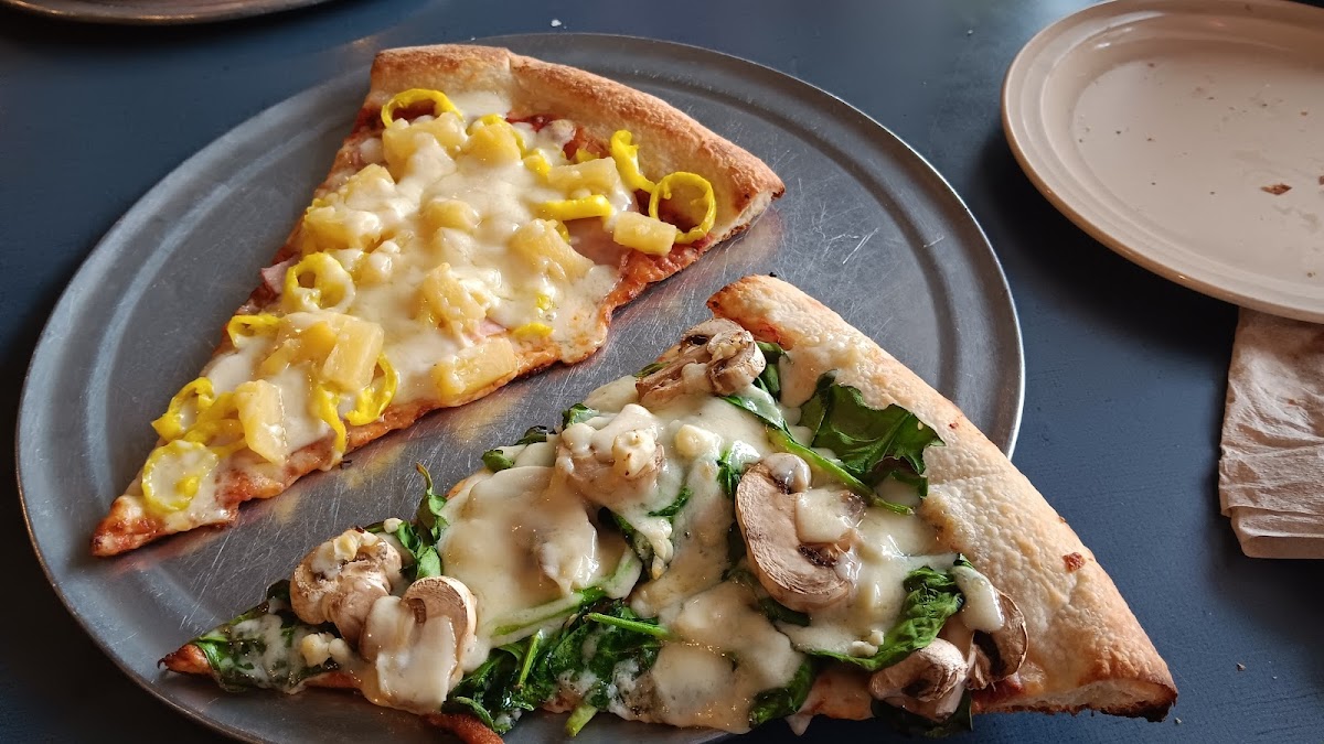 Moon River Pizza photo 2