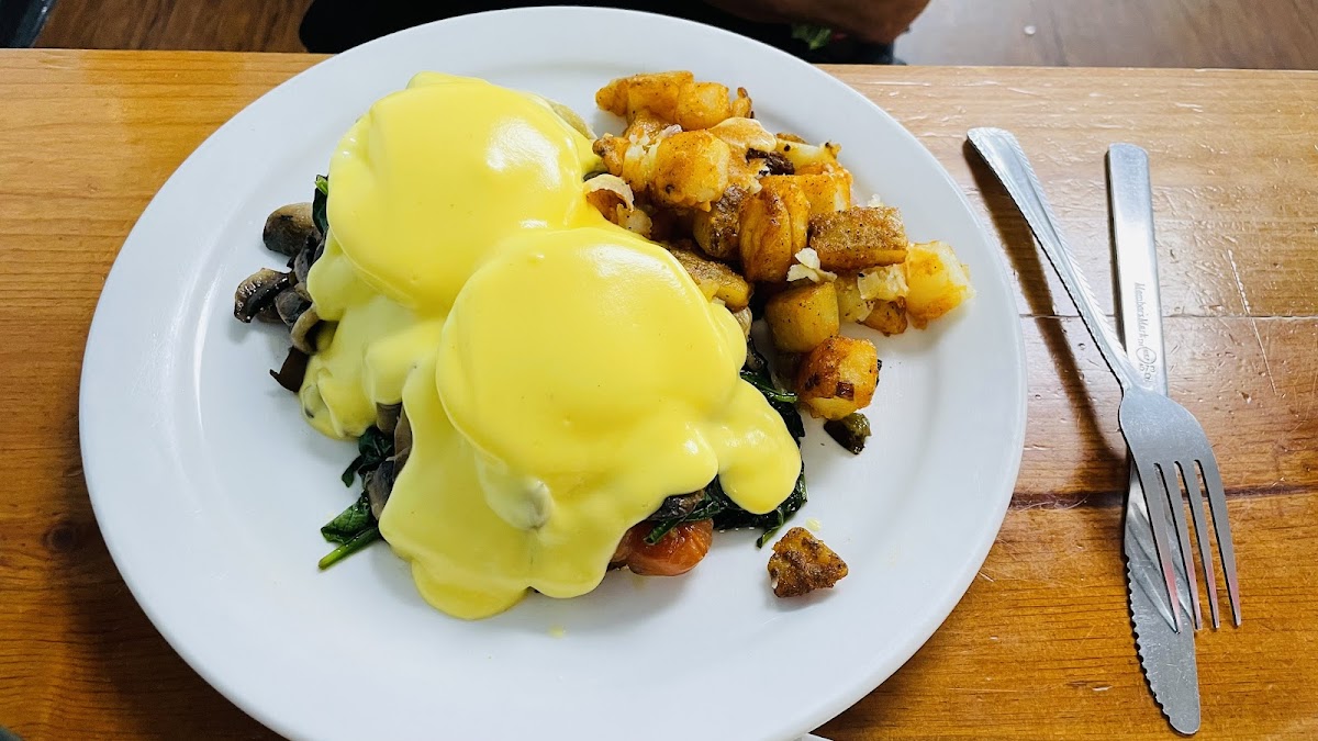 Ms. Carolyn's Restaurant photo 10