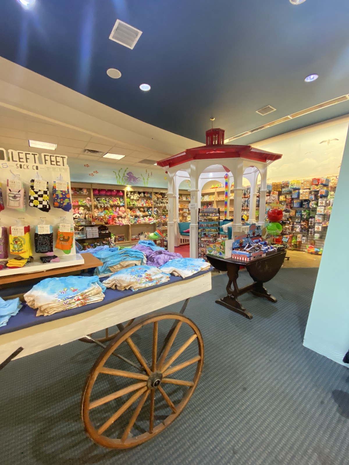 The Cinnamon Bear Country Store photo 3