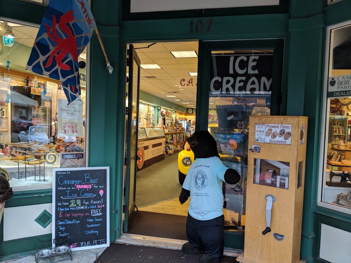 The Cinnamon Bear Country Store photo 7