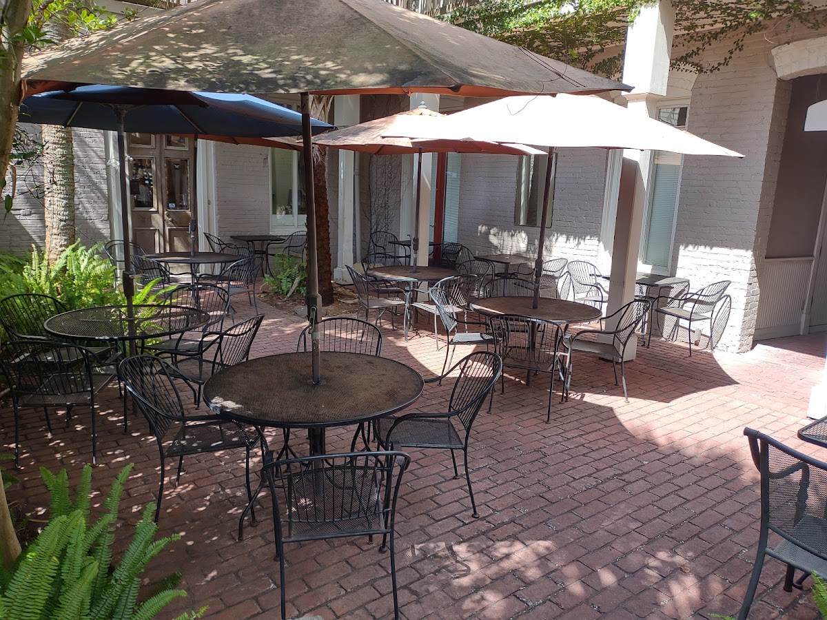 The Happy Tomato Courtyard Café & BBQ photo 1