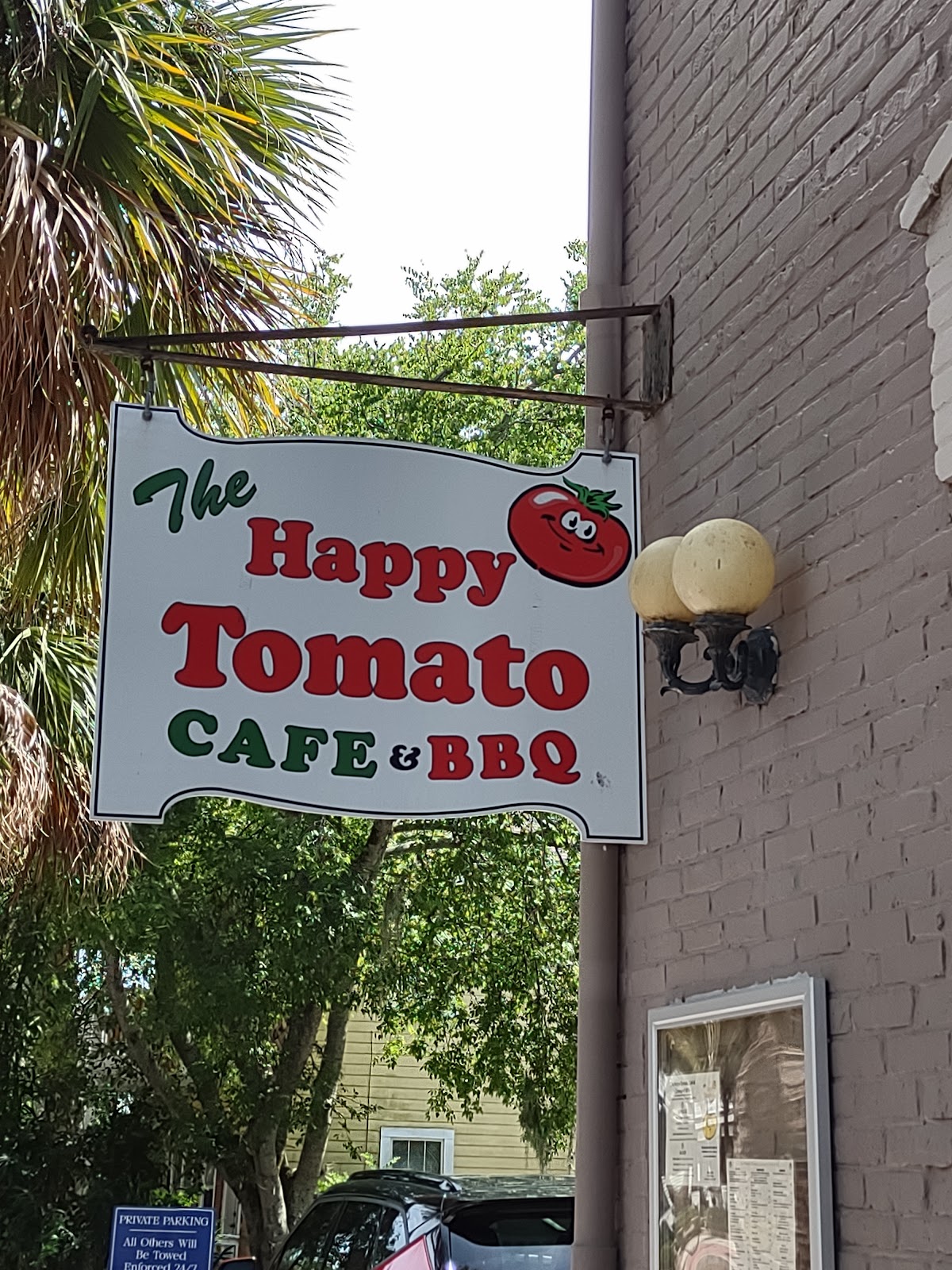 The Happy Tomato Courtyard Café & BBQ photo 6