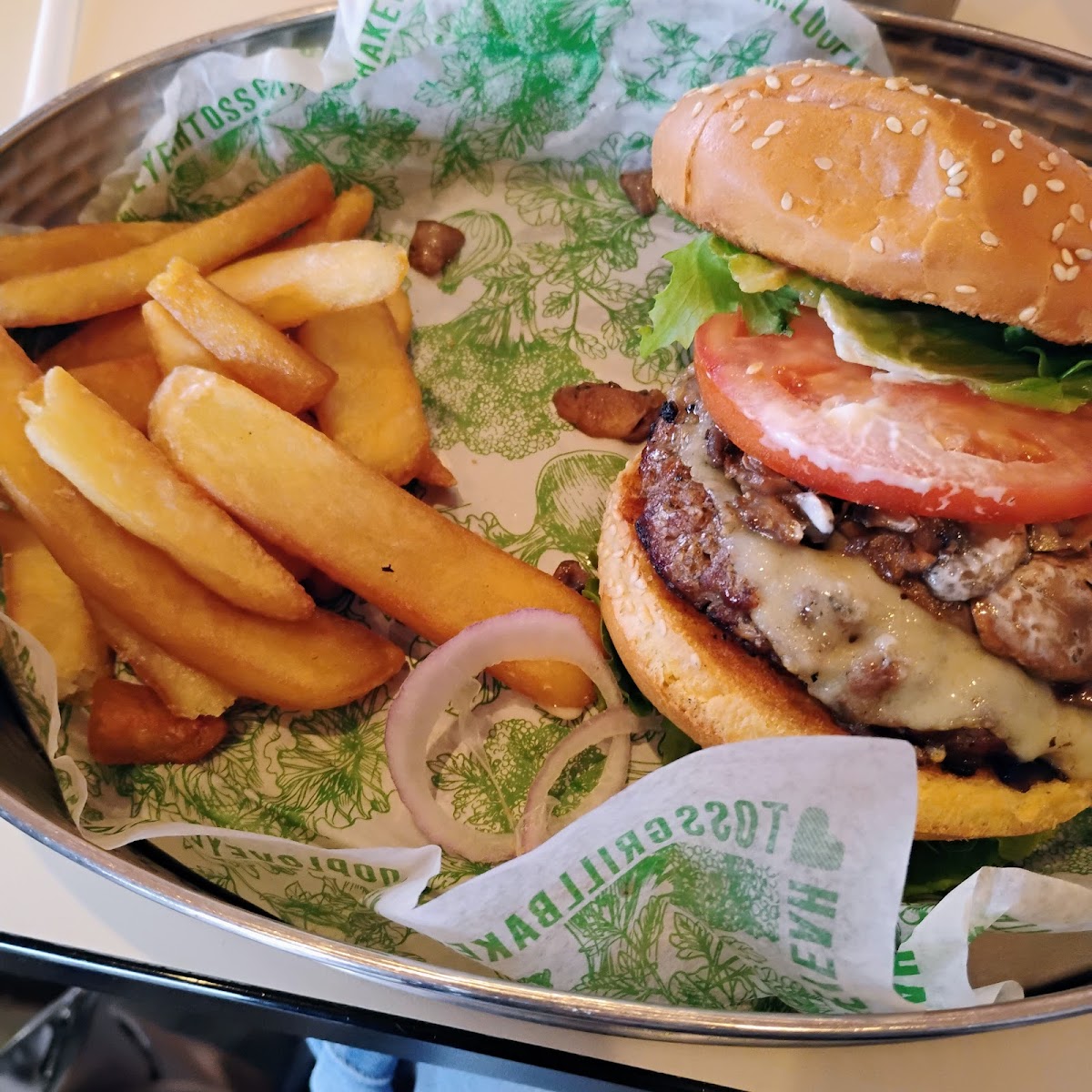 THE LOOP RESTAURANT photo 4