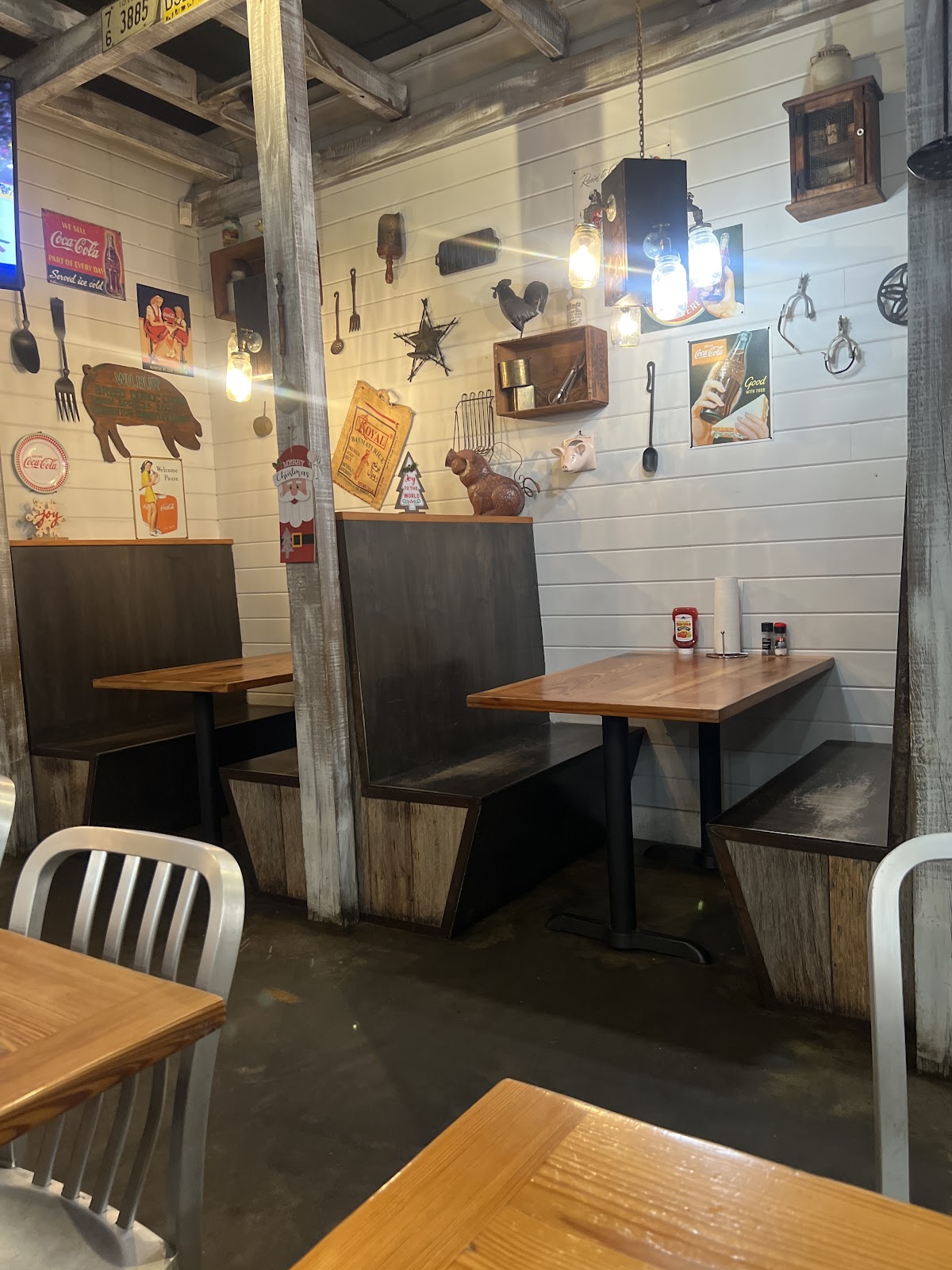 Willie Jewell’s Old School Bar-B-Q photo 5