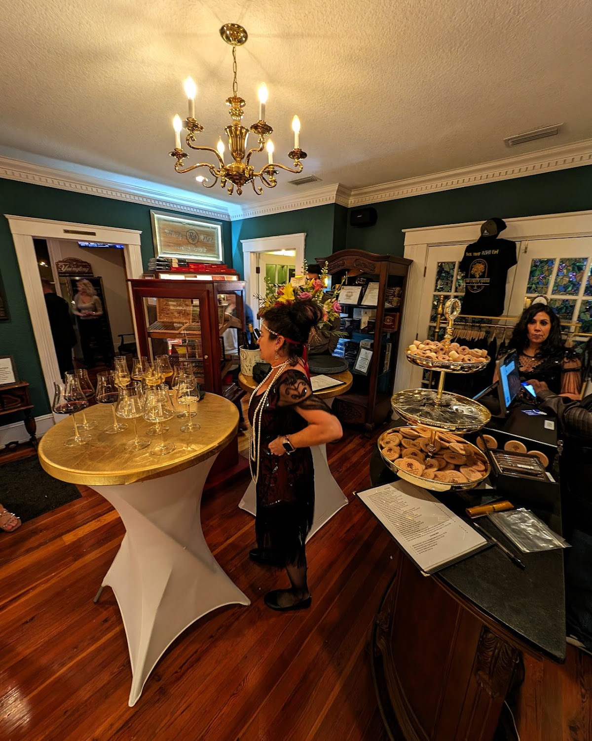 Ash Street Cigar Parlor photo 4