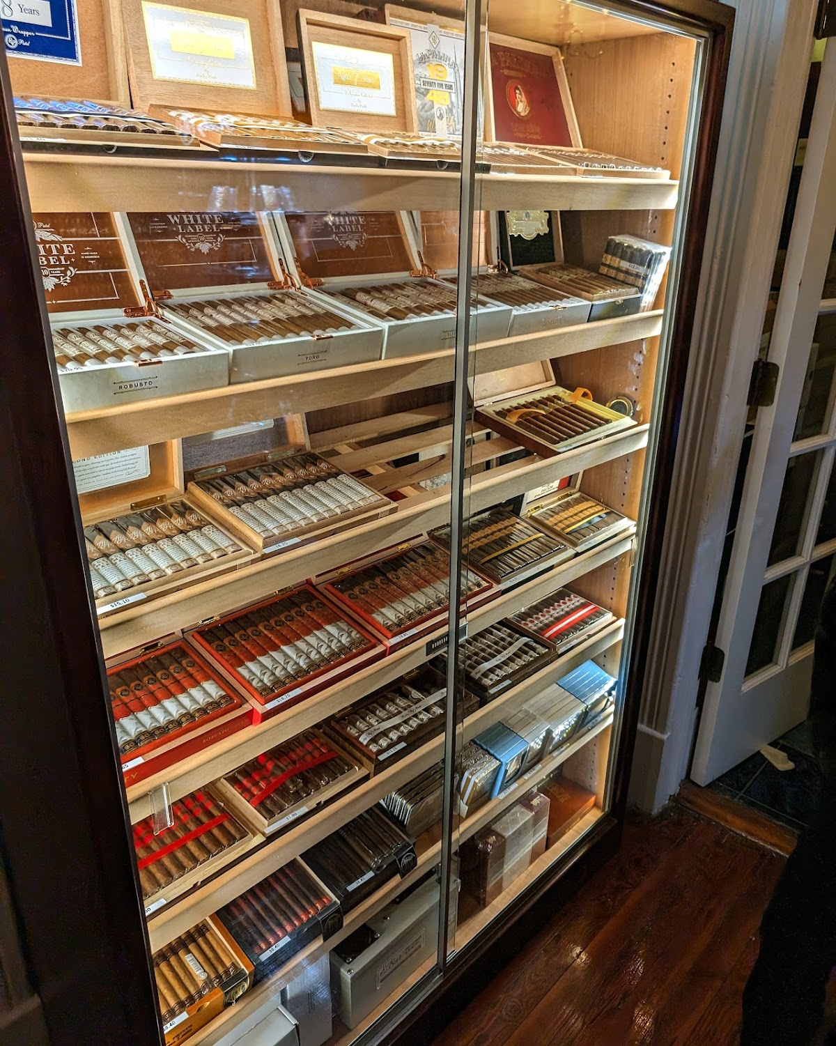 Ash Street Cigar Parlor photo 9