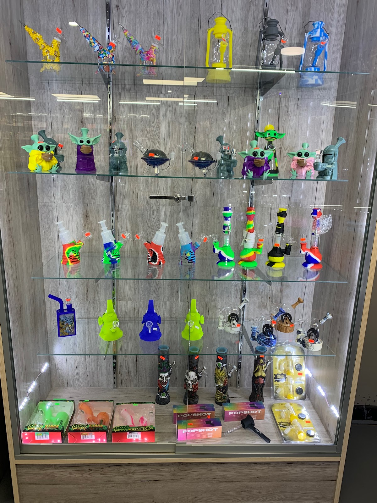 Fernandina Smoke Shop photo 8