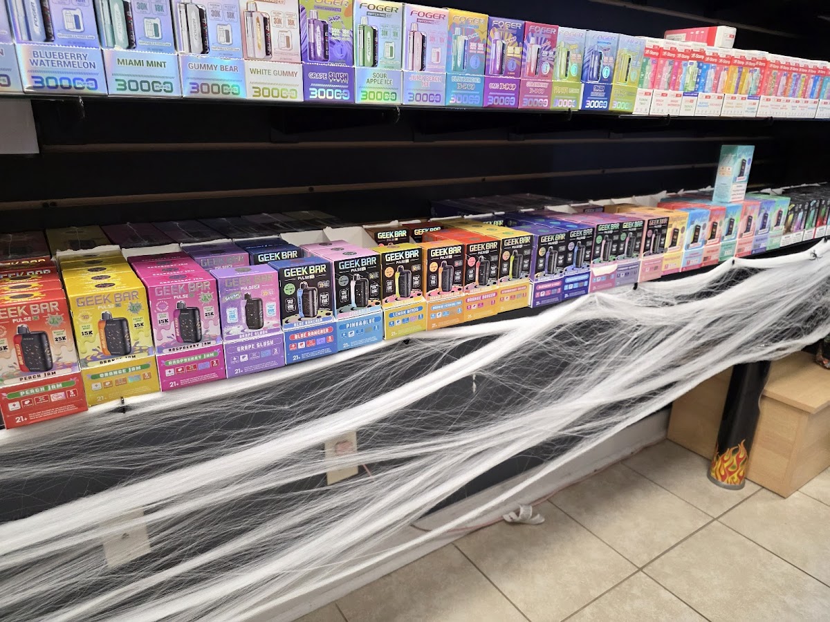 Smokin Buddy's photo 9