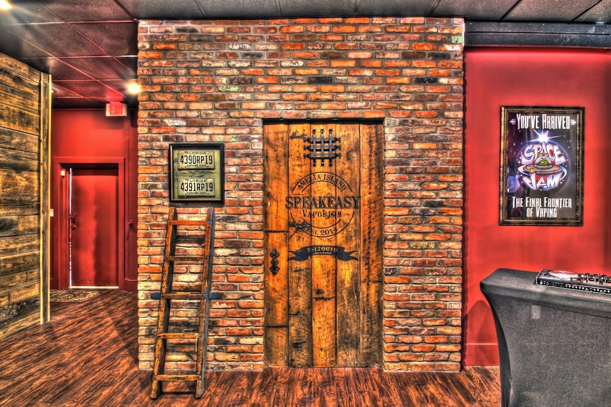 Speakeasy Vaporium photo 1