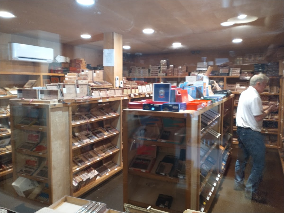 Waterwheel Cigar photo 3