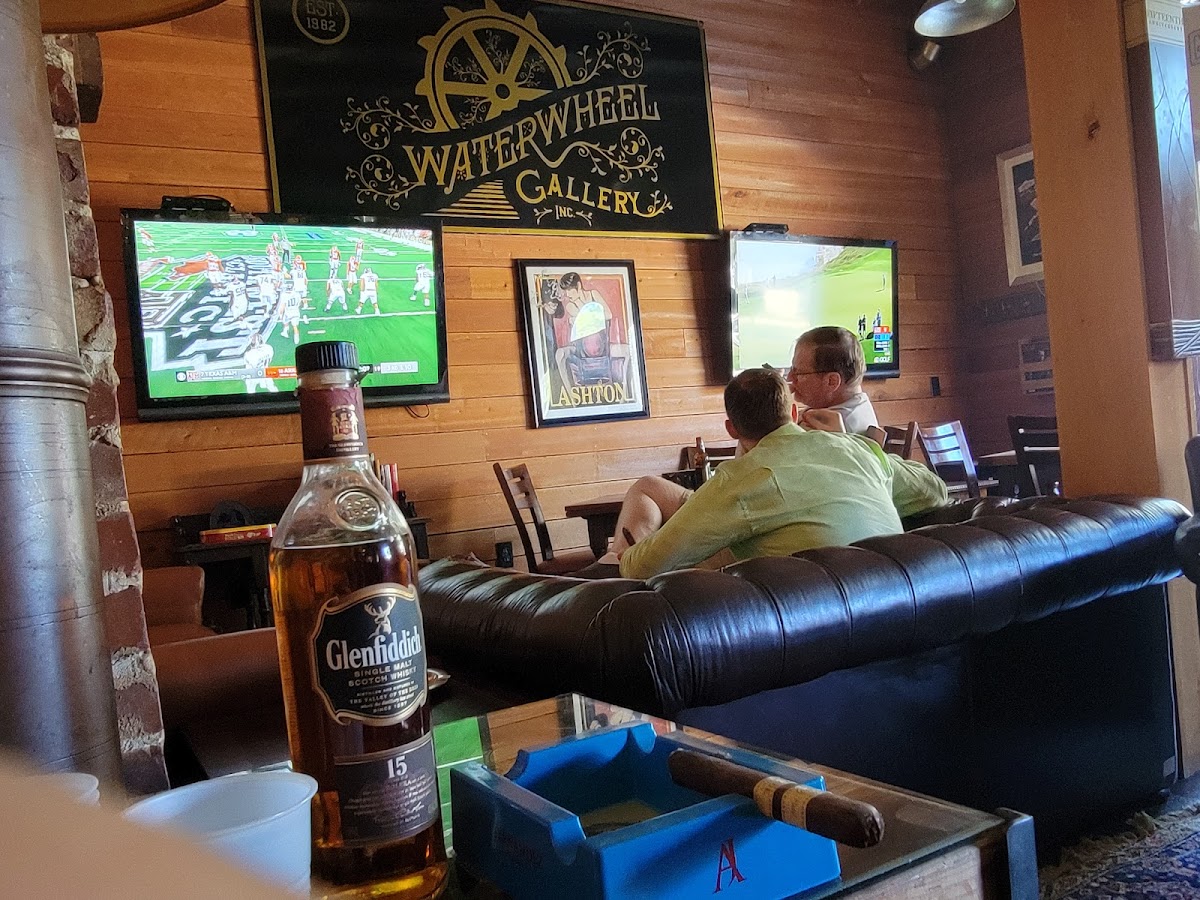 Waterwheel Cigar photo 4