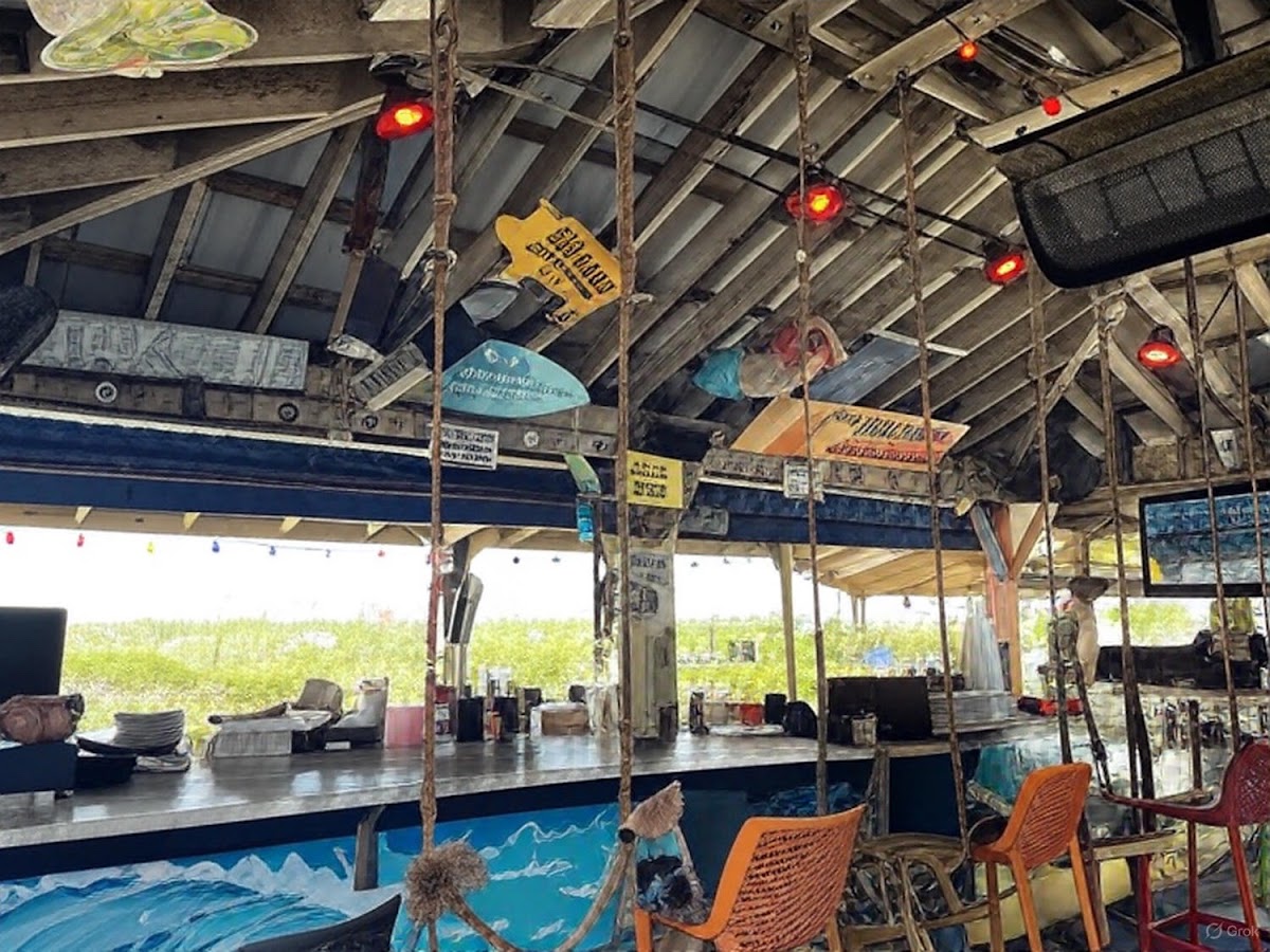 Sliders Seaside Grill photo 3