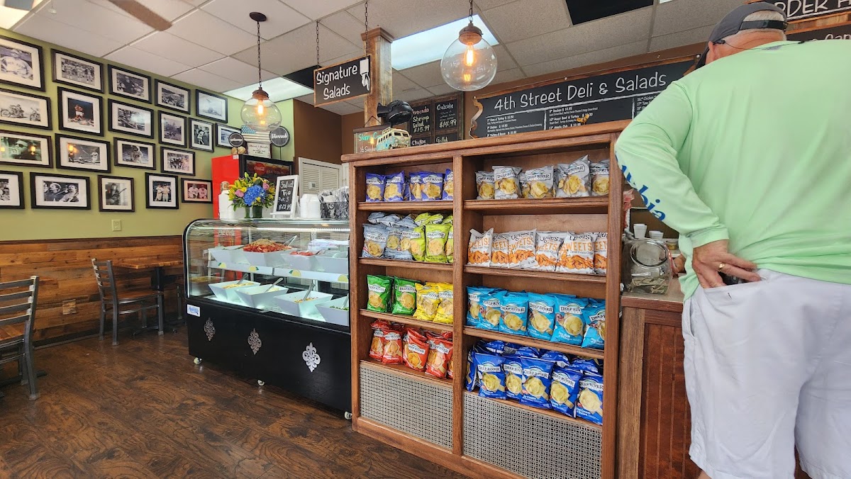 4th Street Deli and Salads photo 3