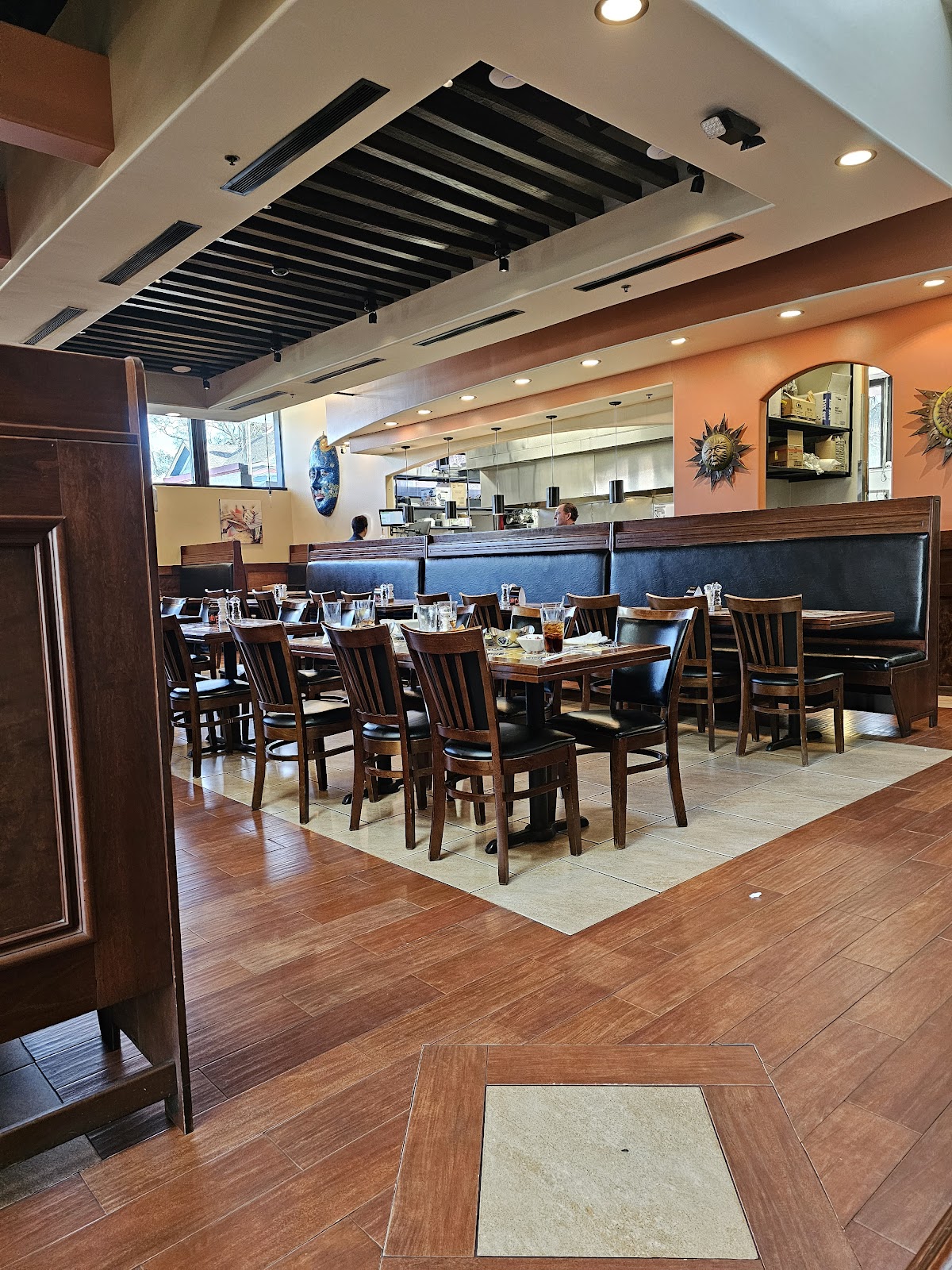 Pepper's Cocina Mexicana & Tequila Bar photo 3