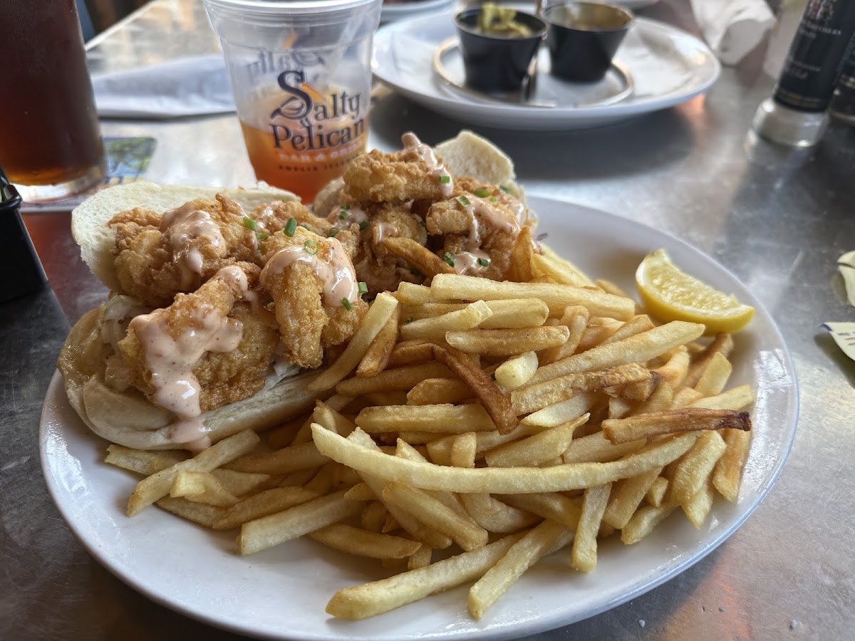 Salty Pelican Bar & Grill photo 10