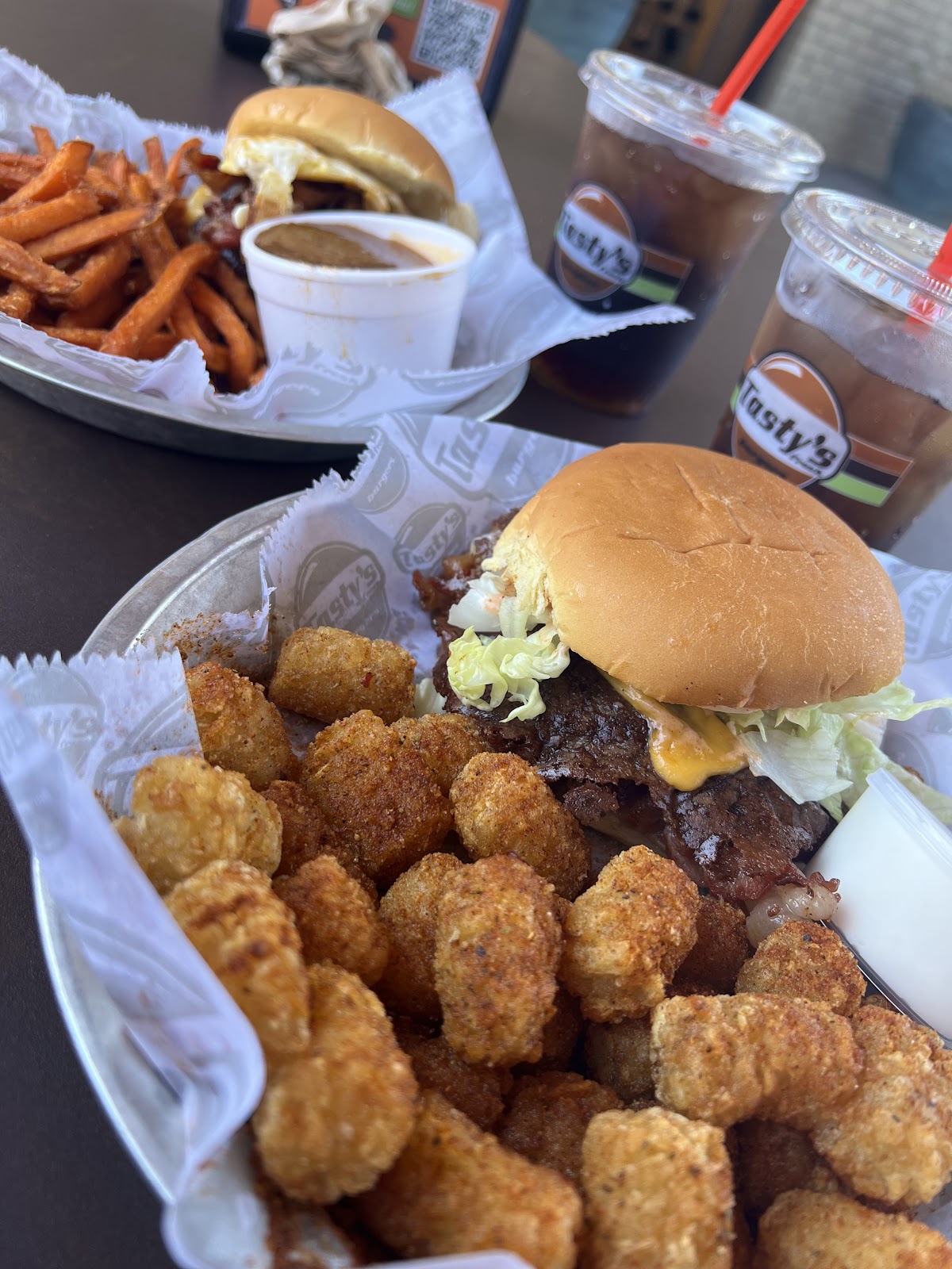 Tasty's Fresh Burgers photo 5