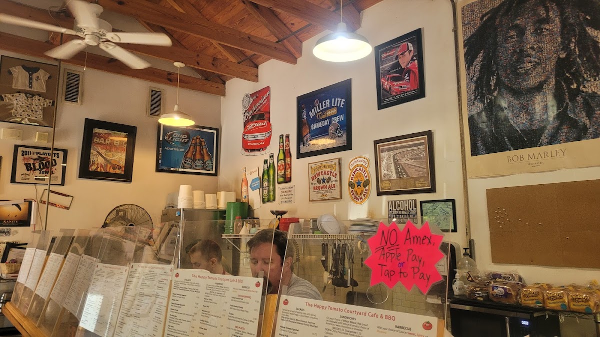 The Happy Tomato Courtyard Café & BBQ photo 7