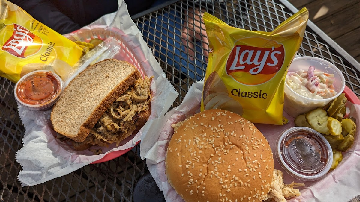 The Happy Tomato Courtyard Café & BBQ photo 9