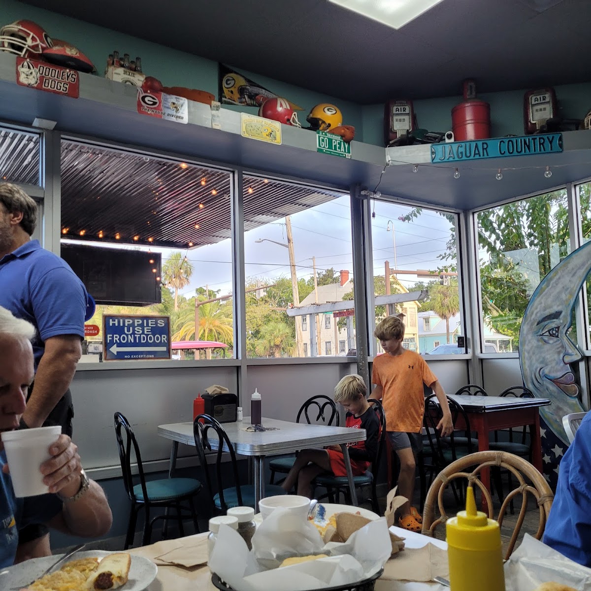 T-Rays Burger Station photo 3